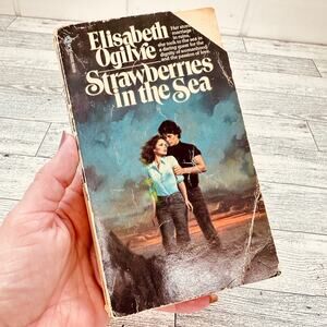 Strawberries In The Sea - Elisabeth Ogilvie 1977 Vtg Avon 1st Print Paperback PB